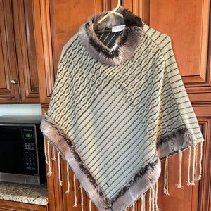 Woolen Kashmiri Poncho